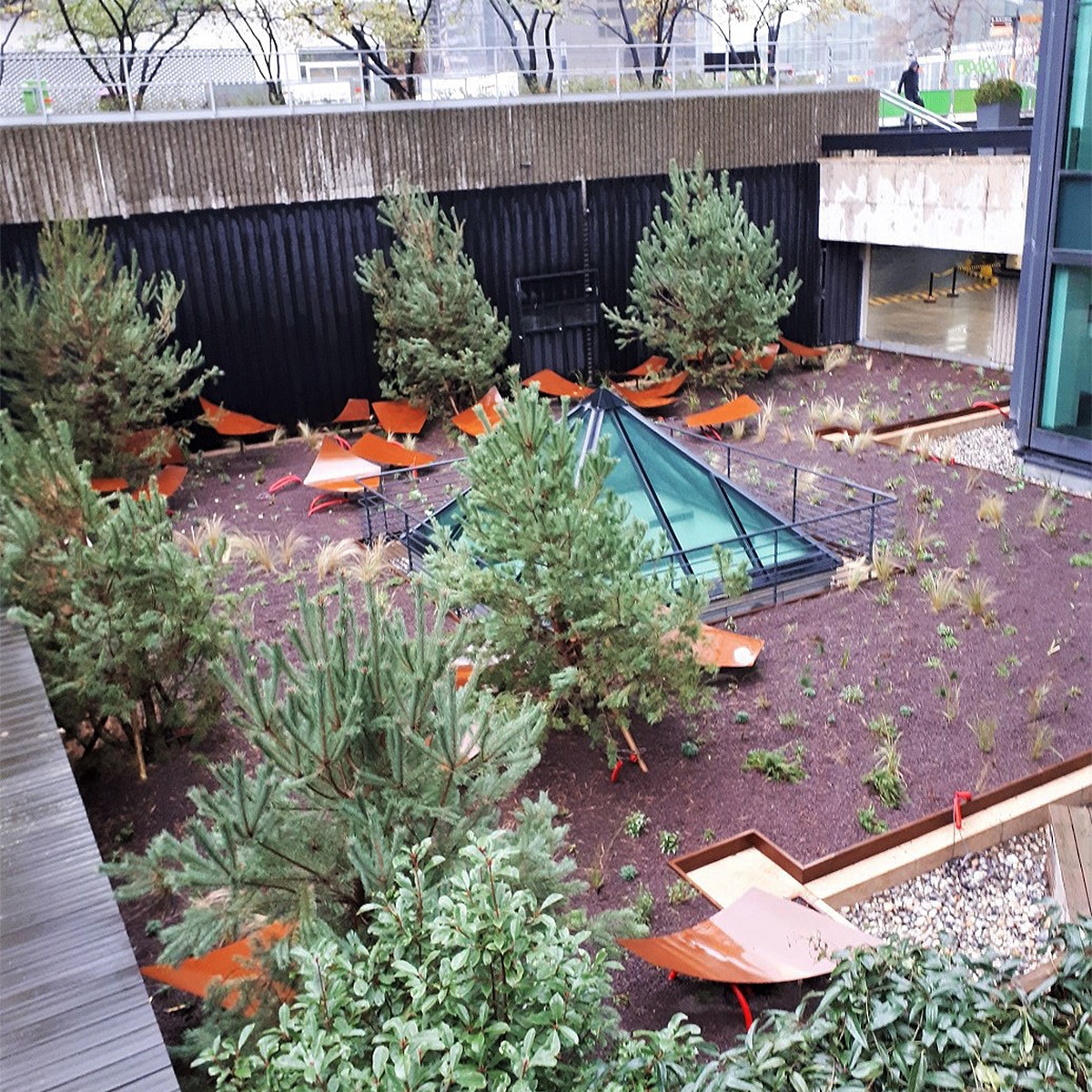 Le jardin aux pétales de corten