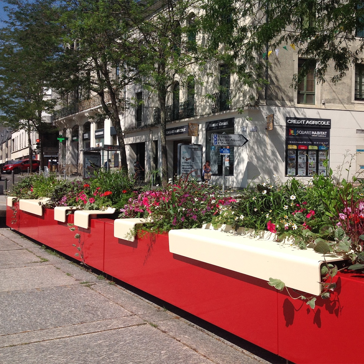 Idées pour l’aménagement d’une place publique avec la gamme SQUARE