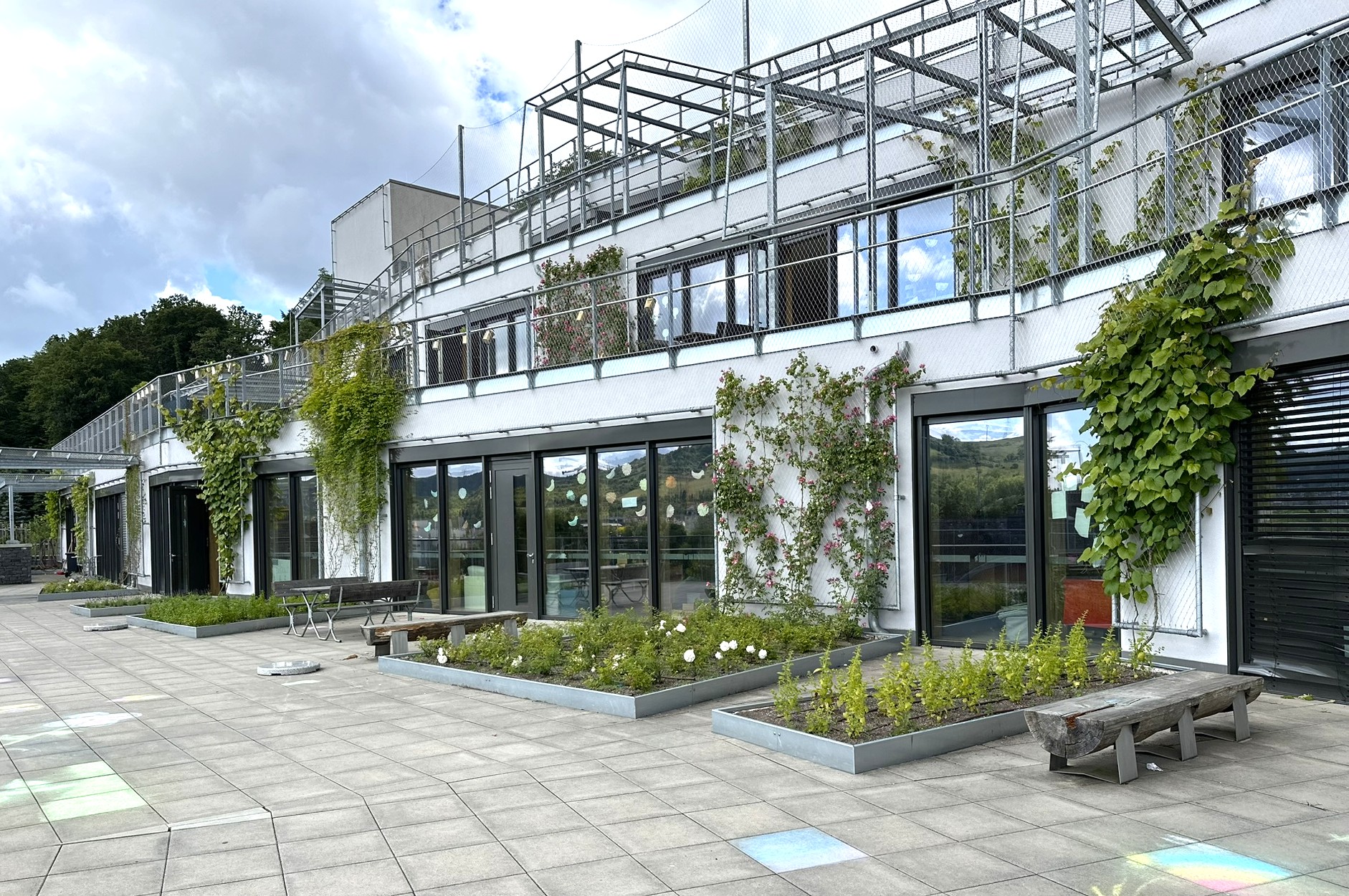 Bacs de plantation en acier galvanisé à la Maison relais Ettelbruck