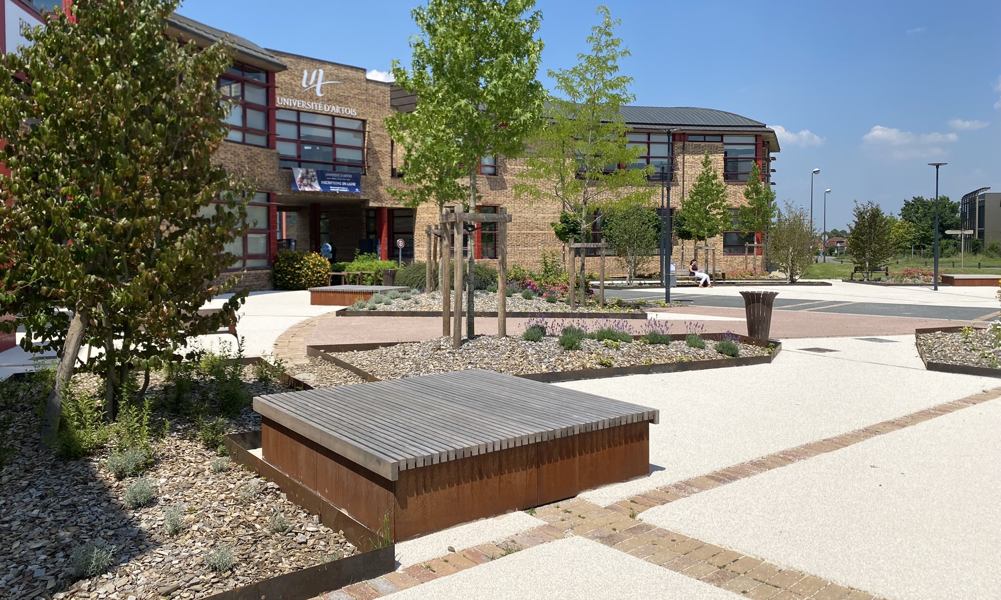 Projet Arras amenagement assises sur mesure corten sable active