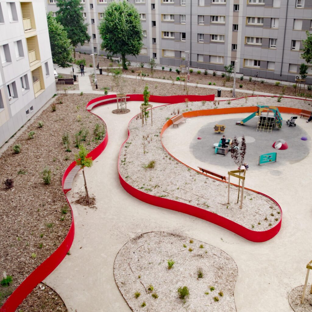 Créer un espace végétalisé et ombragé au cœur d’une résidence