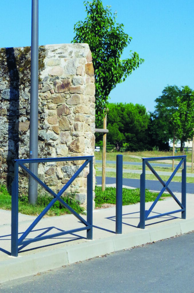 ATECH-Barriere-SYNERGIE-poteaux-carres (2)