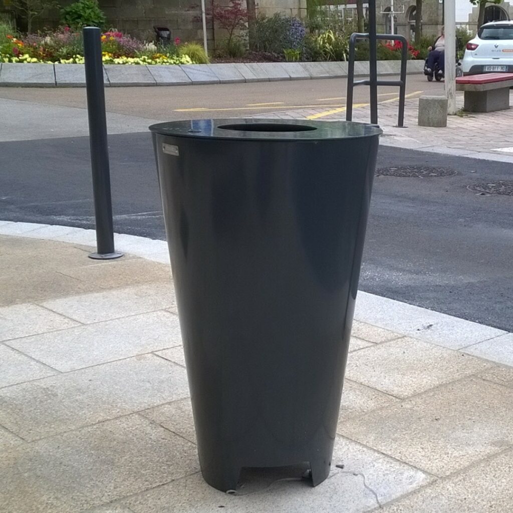 Poubelle Publique - SYNERGIE