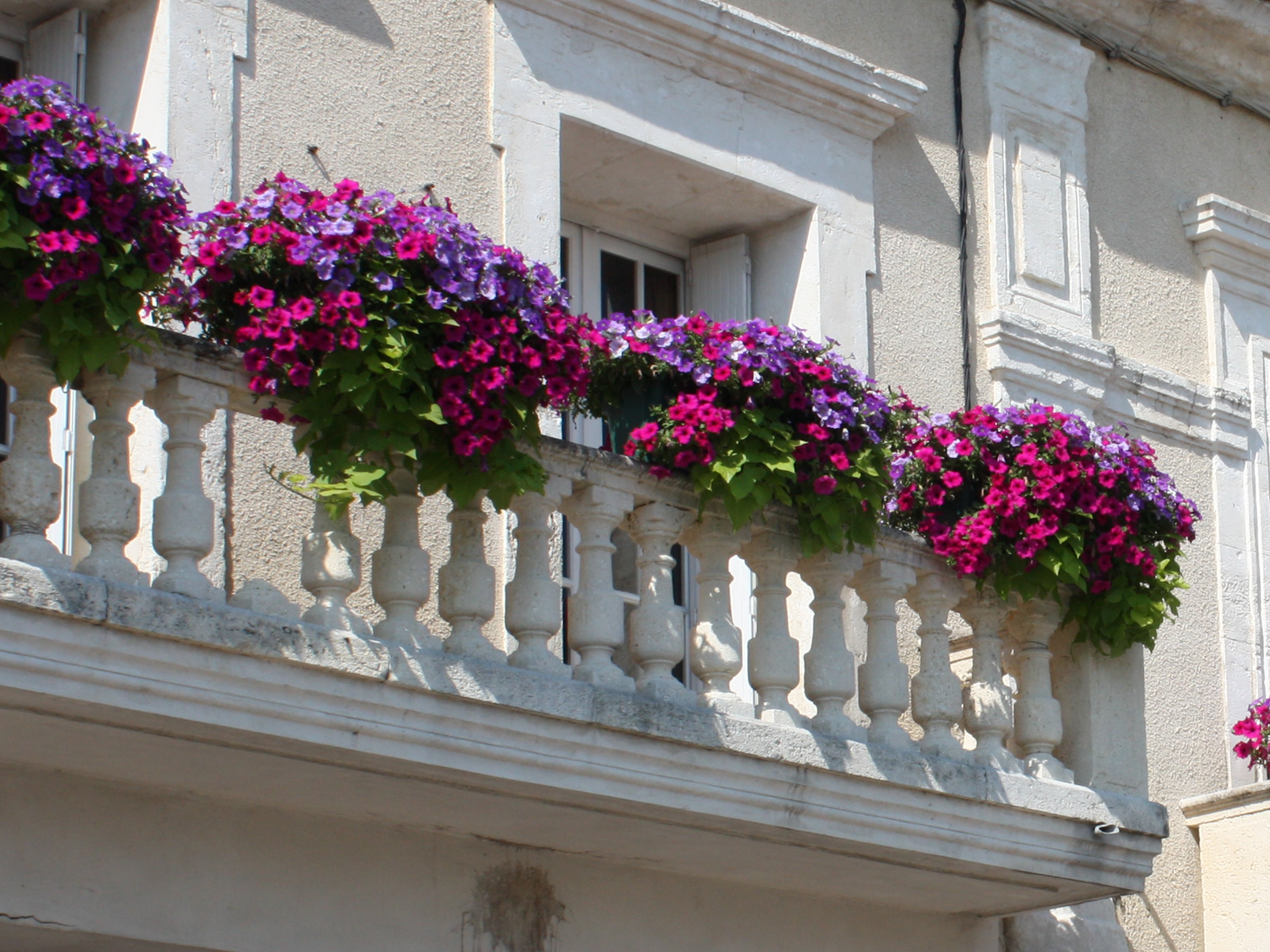 Balconnière plastique recyclable – B950RG