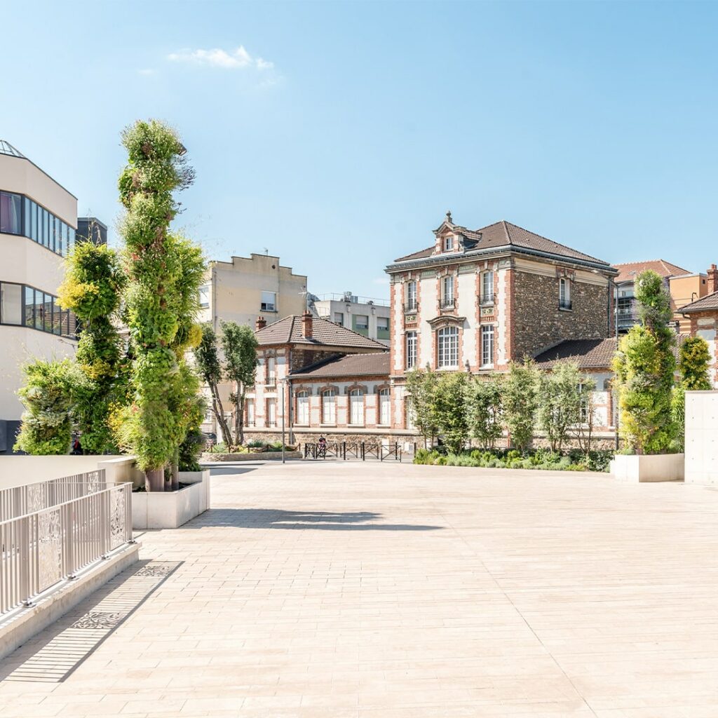 Colonne végétalisée Mube